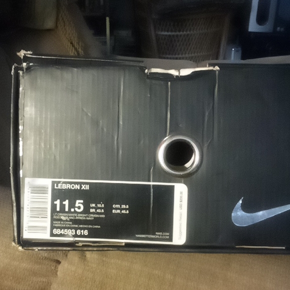 Gym shoes! LeBron James! Gym shoes main image 9